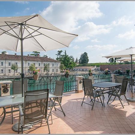 Fiori Sull'Acqua Apartments Пескьера-дель-Гарда Экстерьер фото