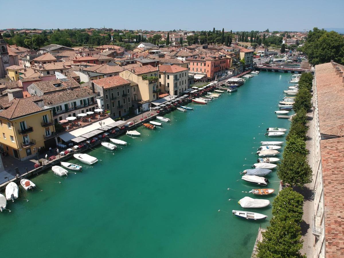 Fiori Sull'Acqua Apartments Пескьера-дель-Гарда Экстерьер фото