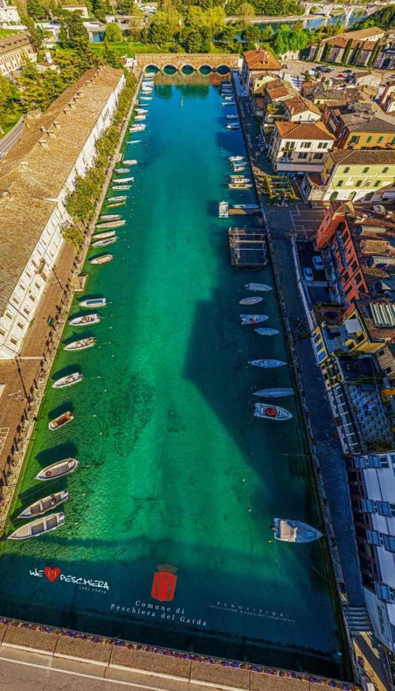 Fiori Sull'Acqua Apartments Пескьера-дель-Гарда Экстерьер фото