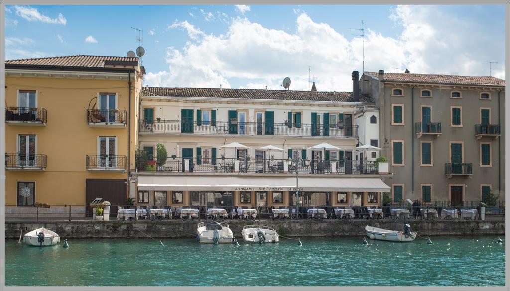 Fiori Sull'Acqua Apartments Пескьера-дель-Гарда Экстерьер фото