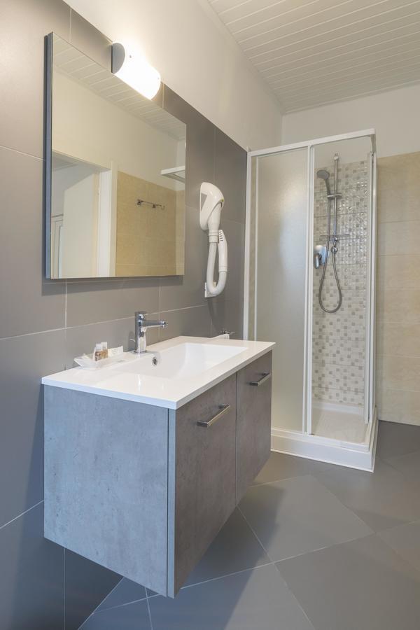 Fiori Sull'Acqua Apartments Пескьера-дель-Гарда Экстерьер фото